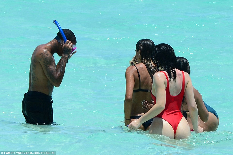 kylie jenner swimsuit 
