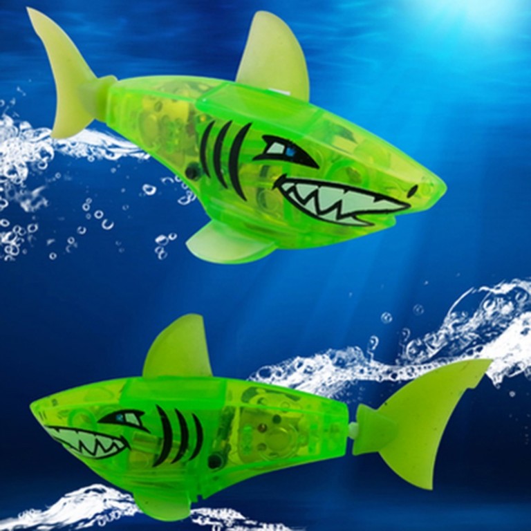 9 Water Toys And Swimming Pool Toys For The Kids