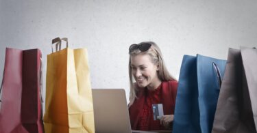 How To Become An Online Shopping Expert