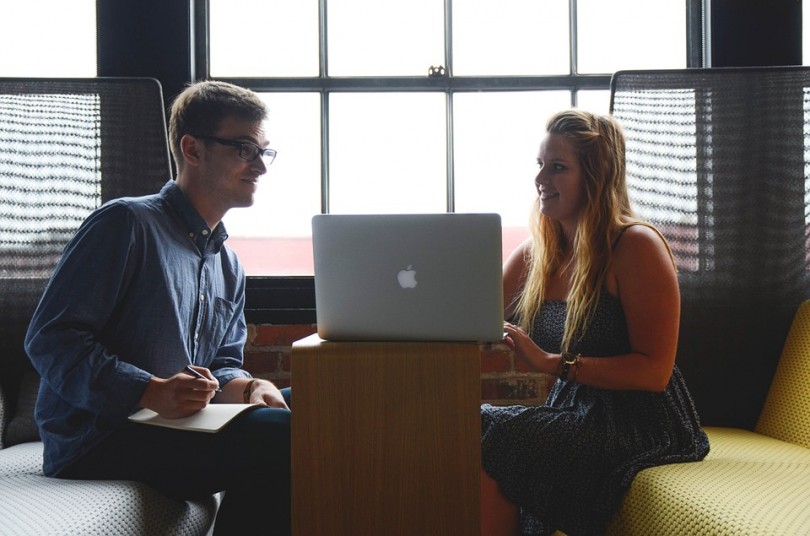 4 Career Paths That Allow You To Travel And Work Simultaneously