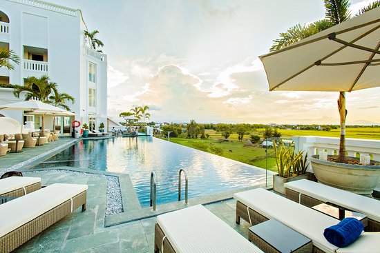 swimming-pool