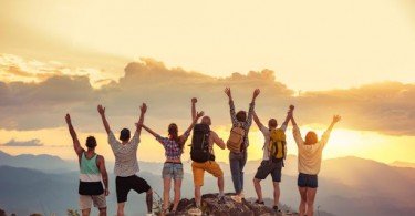 Make New Friends While Traveling