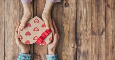 Valentine Day Gifts For Him