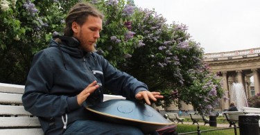 Busking With Rav Vast