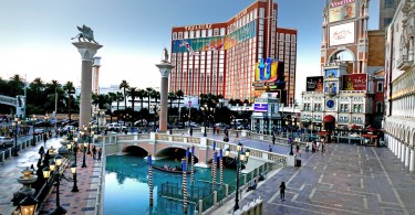 Crazy Things To Do In Vegas