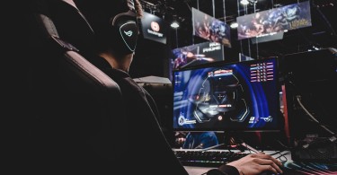 Health Warning For Mobile Gamers