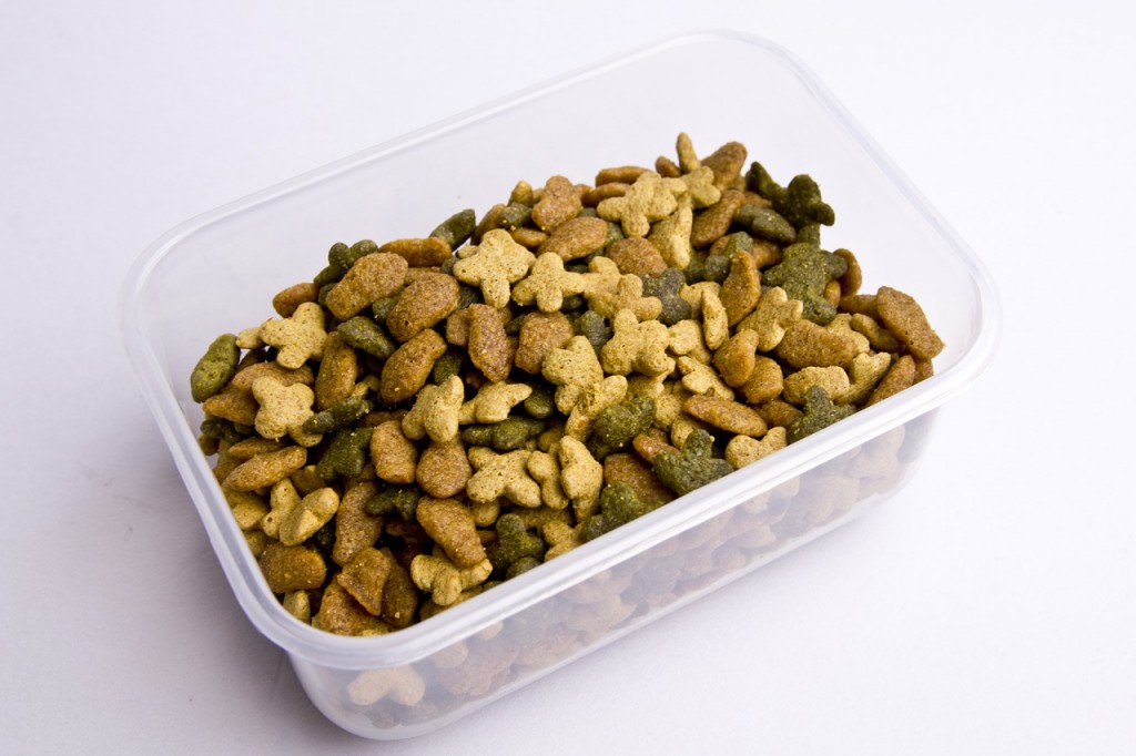 5 Tips To Know When Shopping For All Natural Pet Food