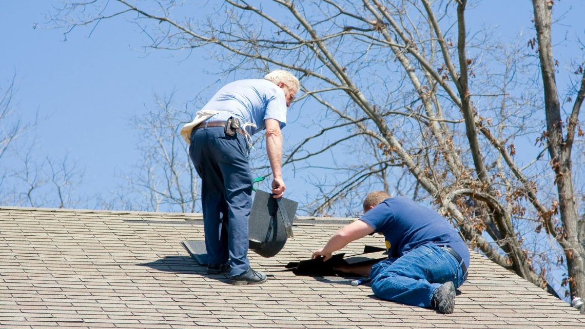 4 Types Of Roofing Contractor Scams And How To Avoid Them