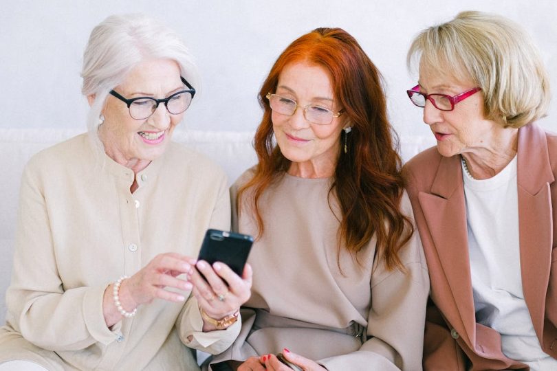 How to Find Old Friends Online