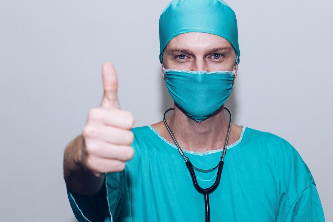 3 Hospital Dress Code Requirements For Medical Workers