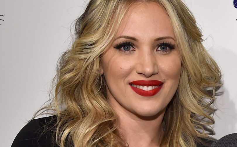 Rochelle DeAnna McLean Net Worth 2024, Family, Age, Height, Wiki 2023