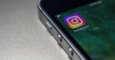 Instagram Adds Threads Posts To Feed