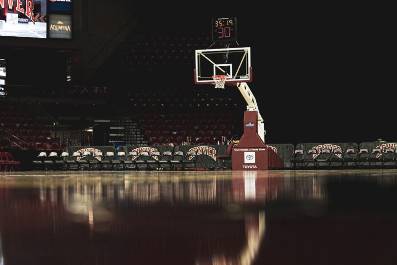 How to Watch Louisville vs. Kentucky Live Stream, TV, Time