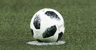 How To Watch Burnley Vs Arsenal Live Stream & Updates