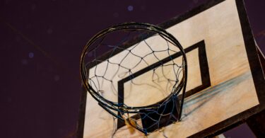 How To Watch Lakers Vs. Warriors Livestream, Time, Details