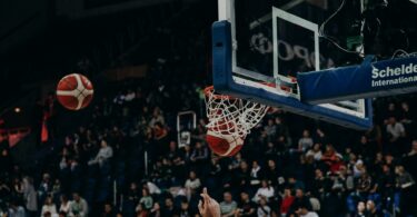 How To Watch Women's NCAA Tournament March Madness Highlights