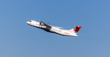 How Turboprops Contribute to Low-Emission Regional Aviation